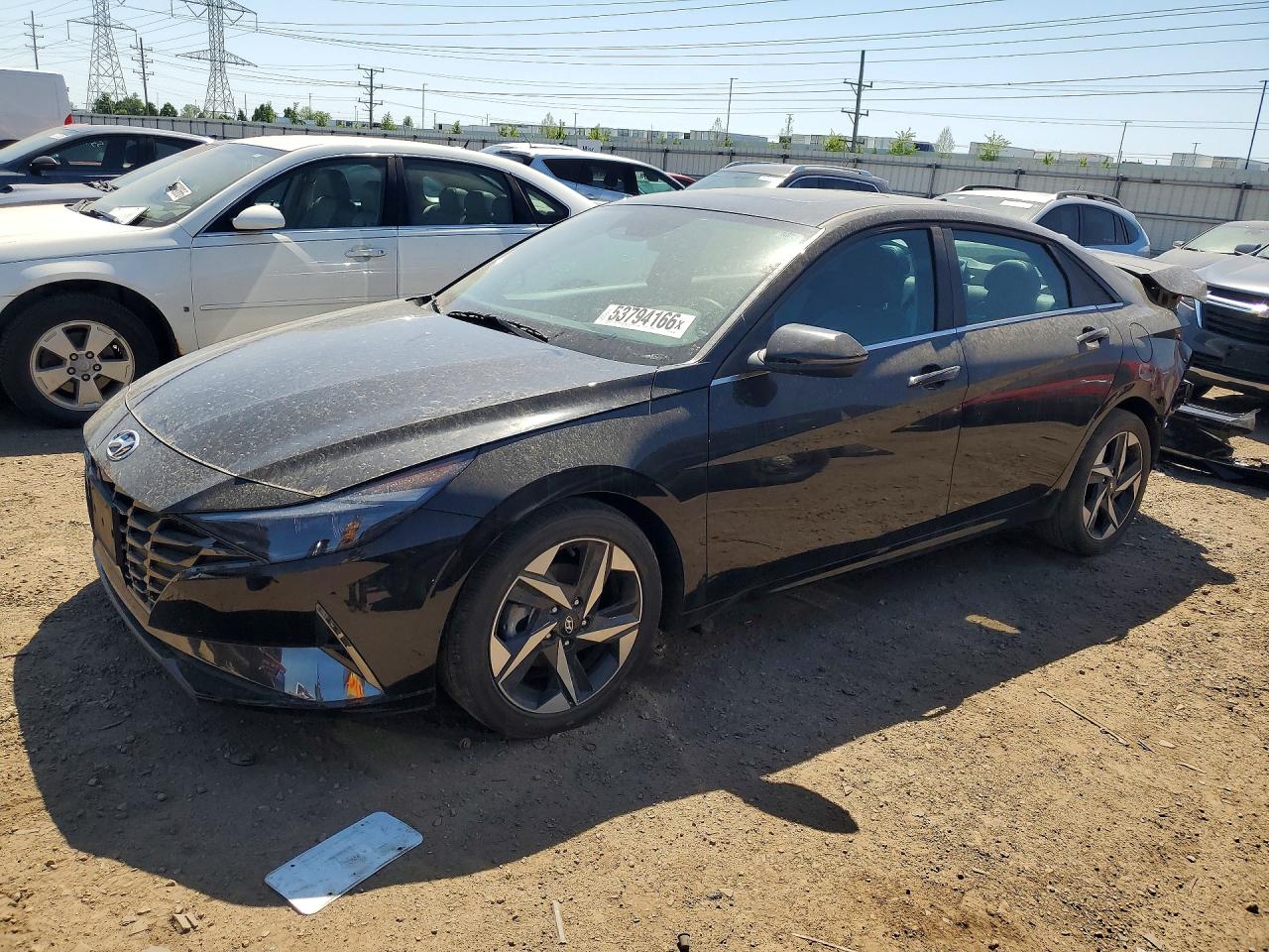 Salvage Hyundai ELANTRA Image