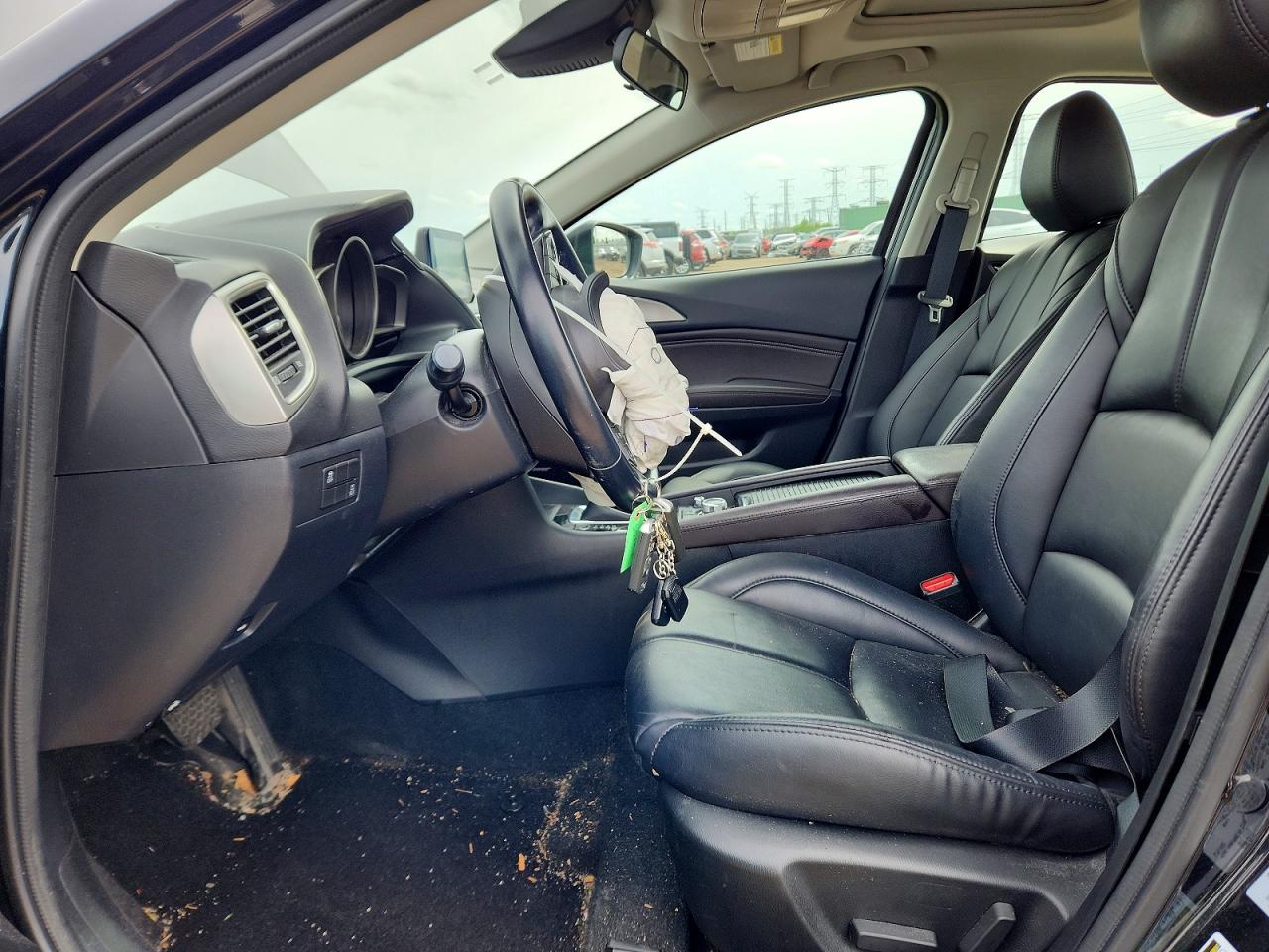 Mazda 3 Touring