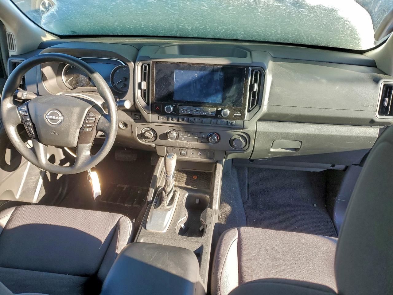 Nissan Frontier S