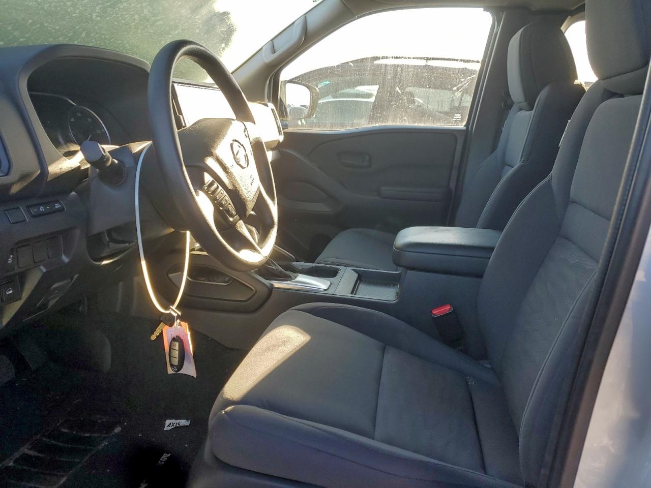 Nissan Frontier S