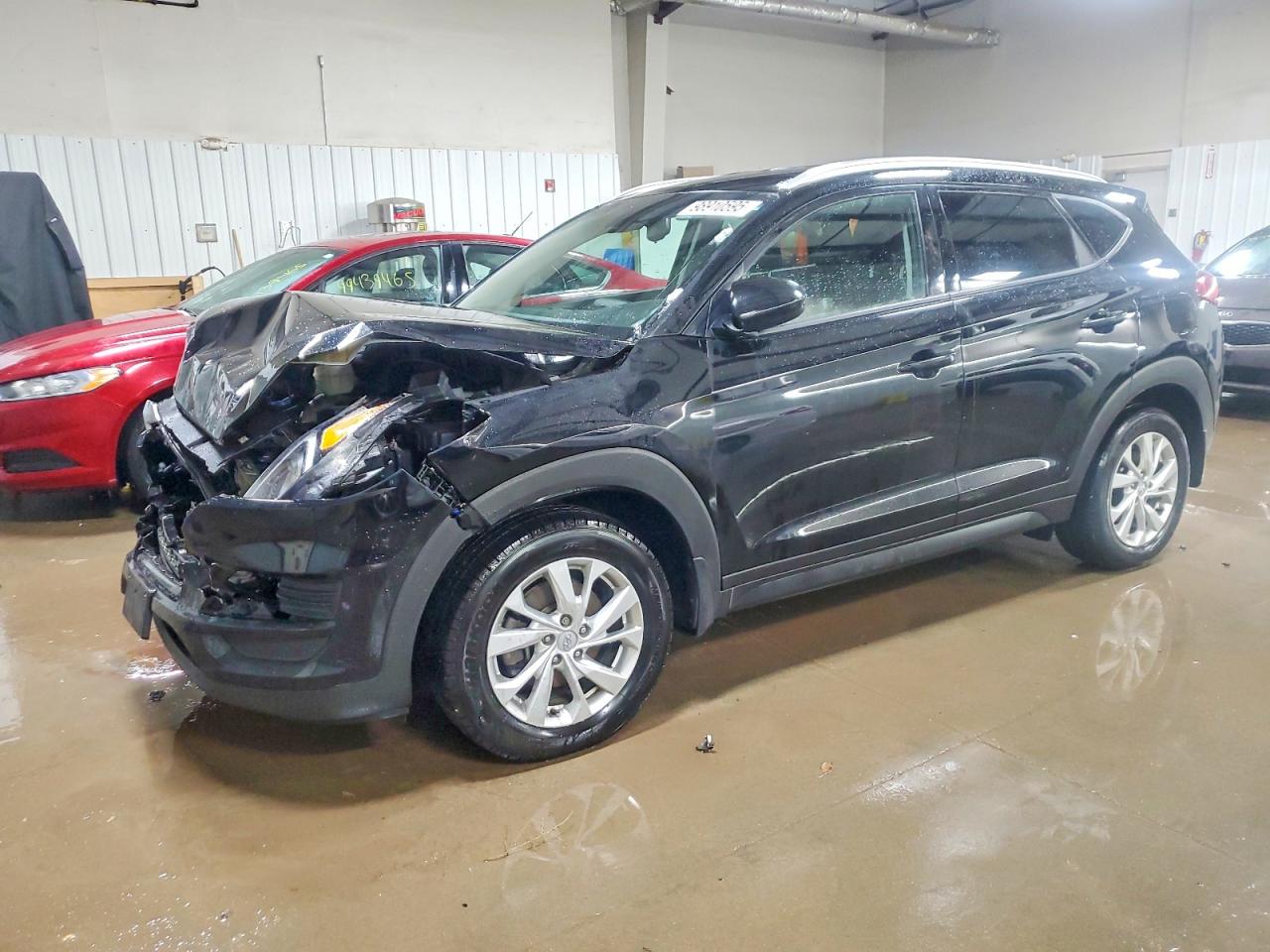 Salvage Hyundai TUCSON Image