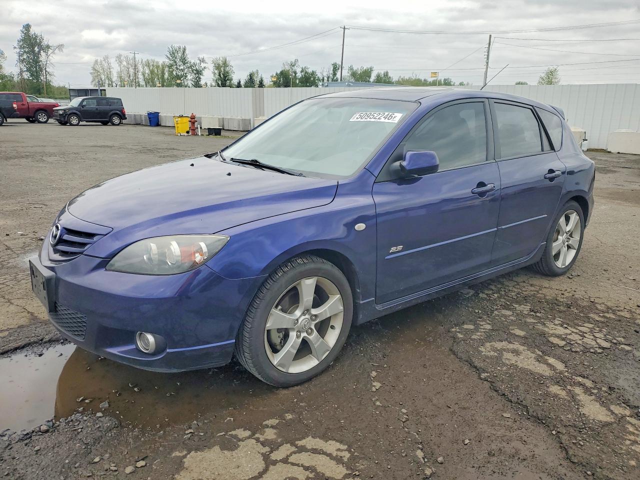 Salvage Mazda Mazda3 Image