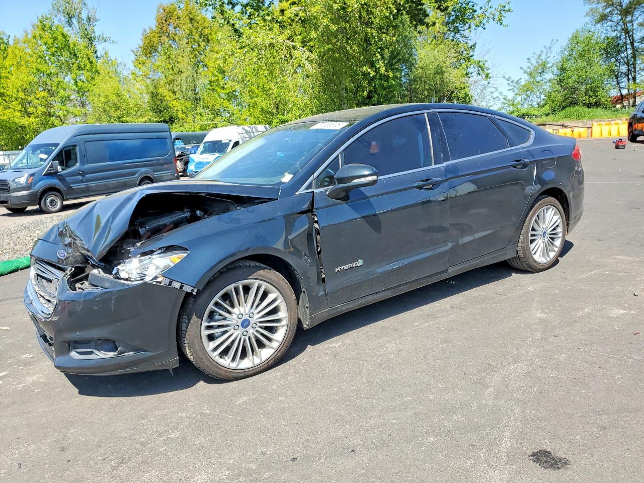 Salvage Ford Fusion Image