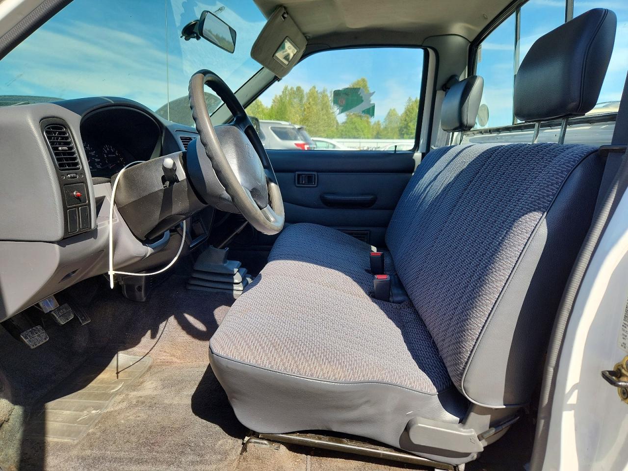 Nissan Navara Base