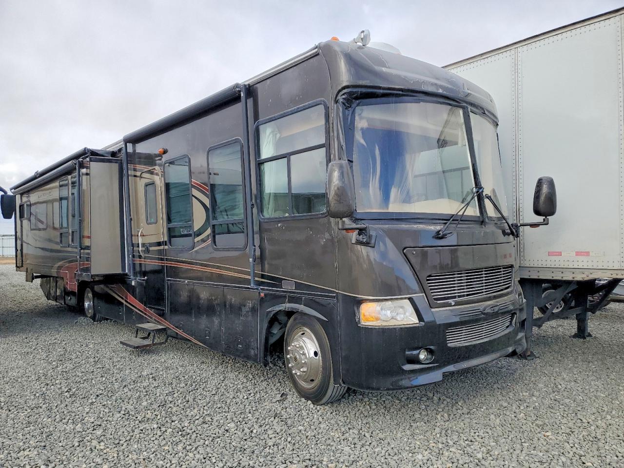 Salvage Freightliner Chassis M Image
