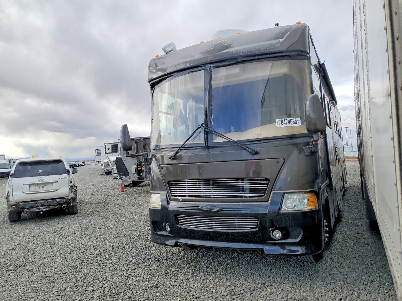 Freightliner Chassis M