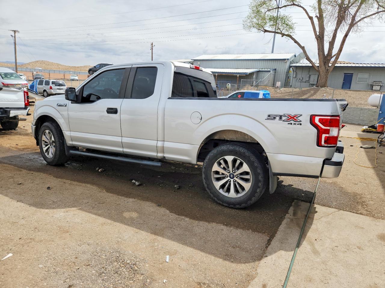 Ford F-150 Super Cab