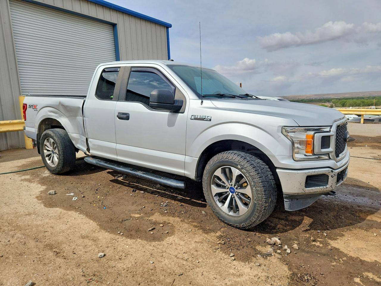 Ford F-150 Super Cab