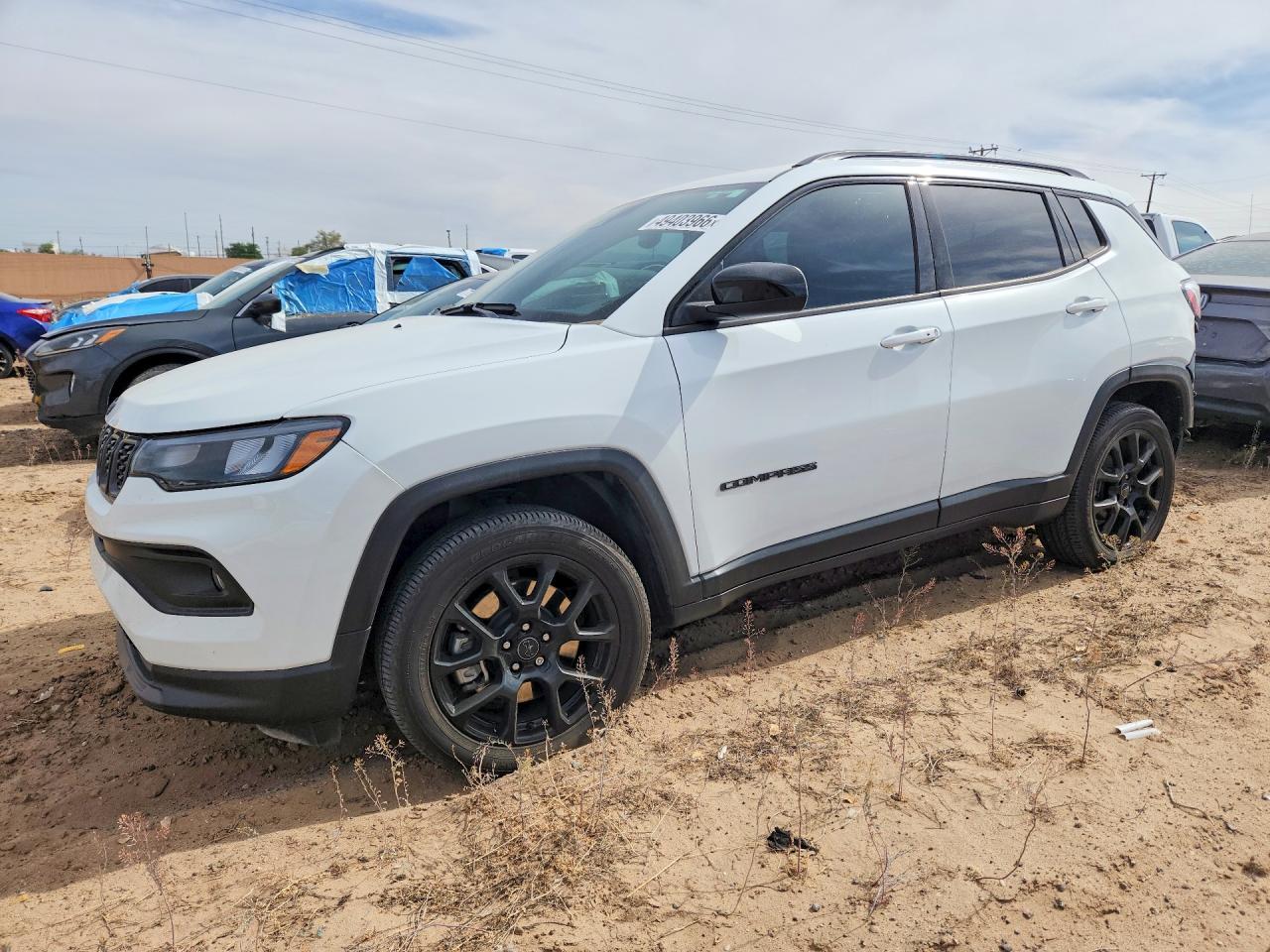 Salvage Jeep Compass Image
