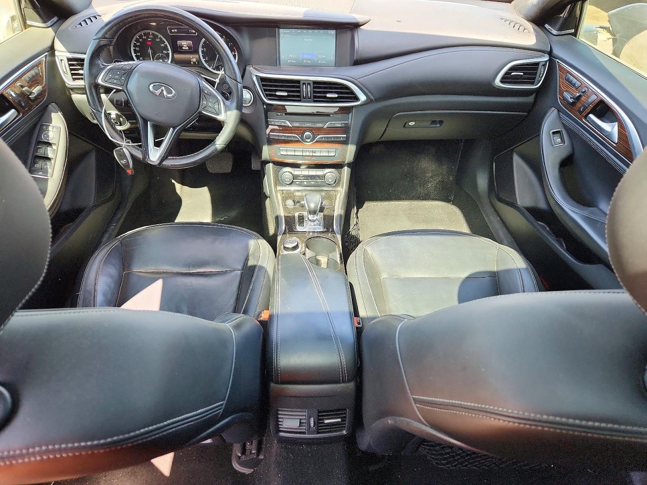 INFINITI Qx Premium