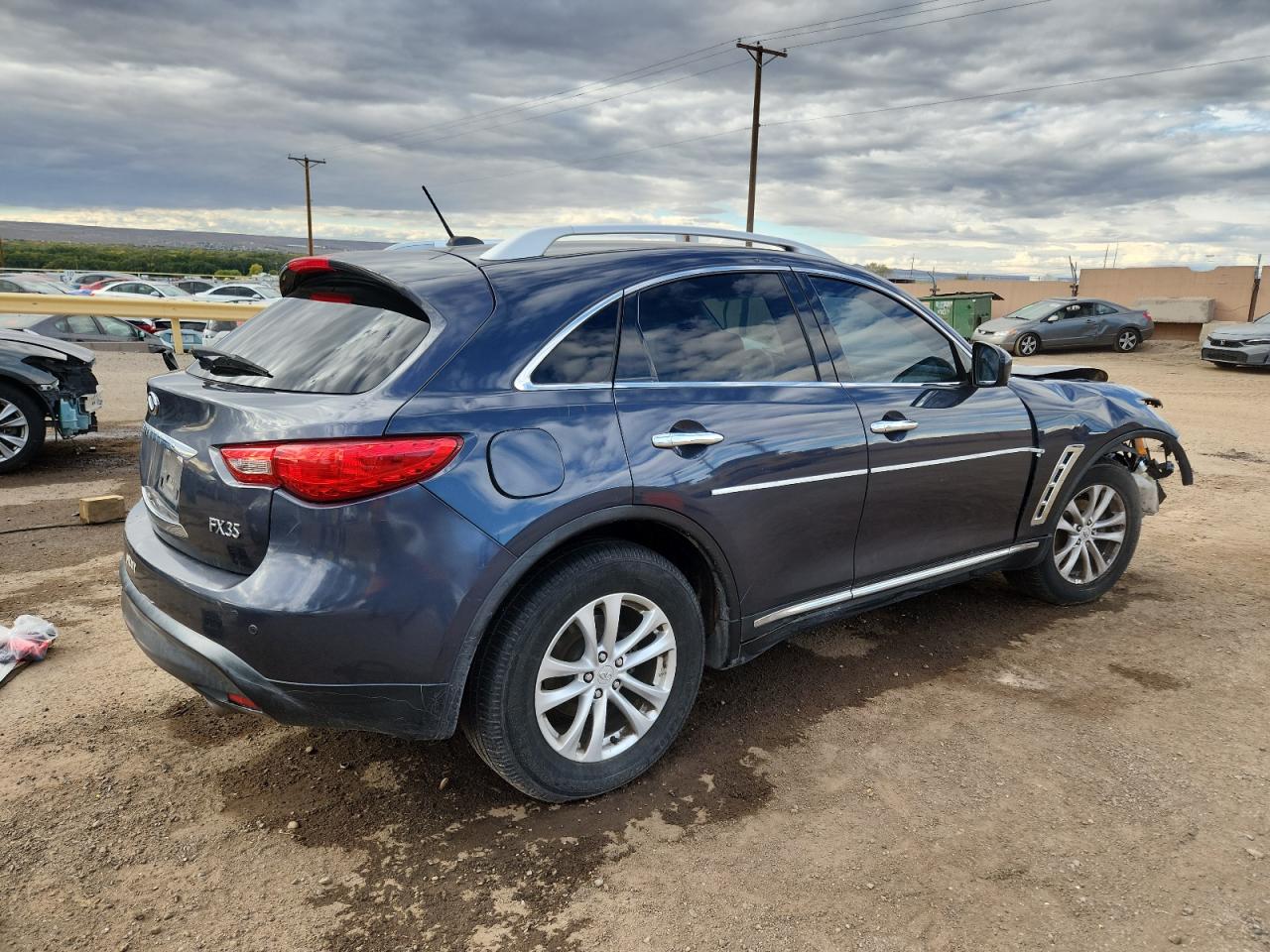 INFINITI Fx Base