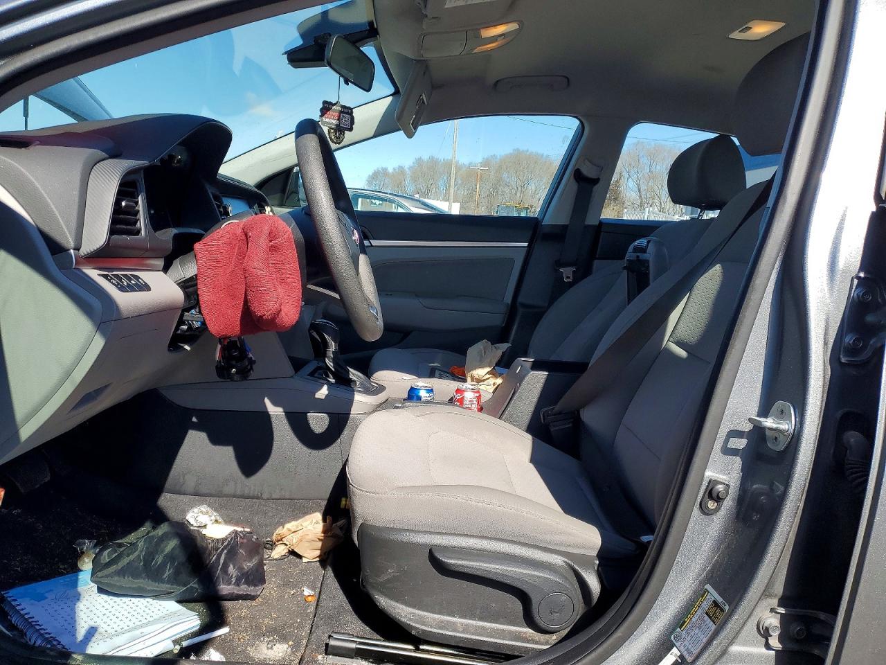 Hyundai ELANTRA Sel