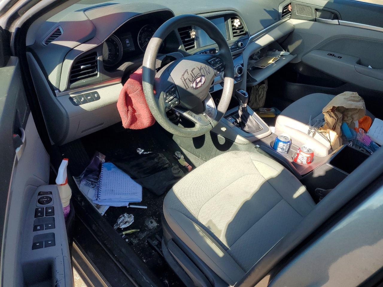 Hyundai ELANTRA Sel