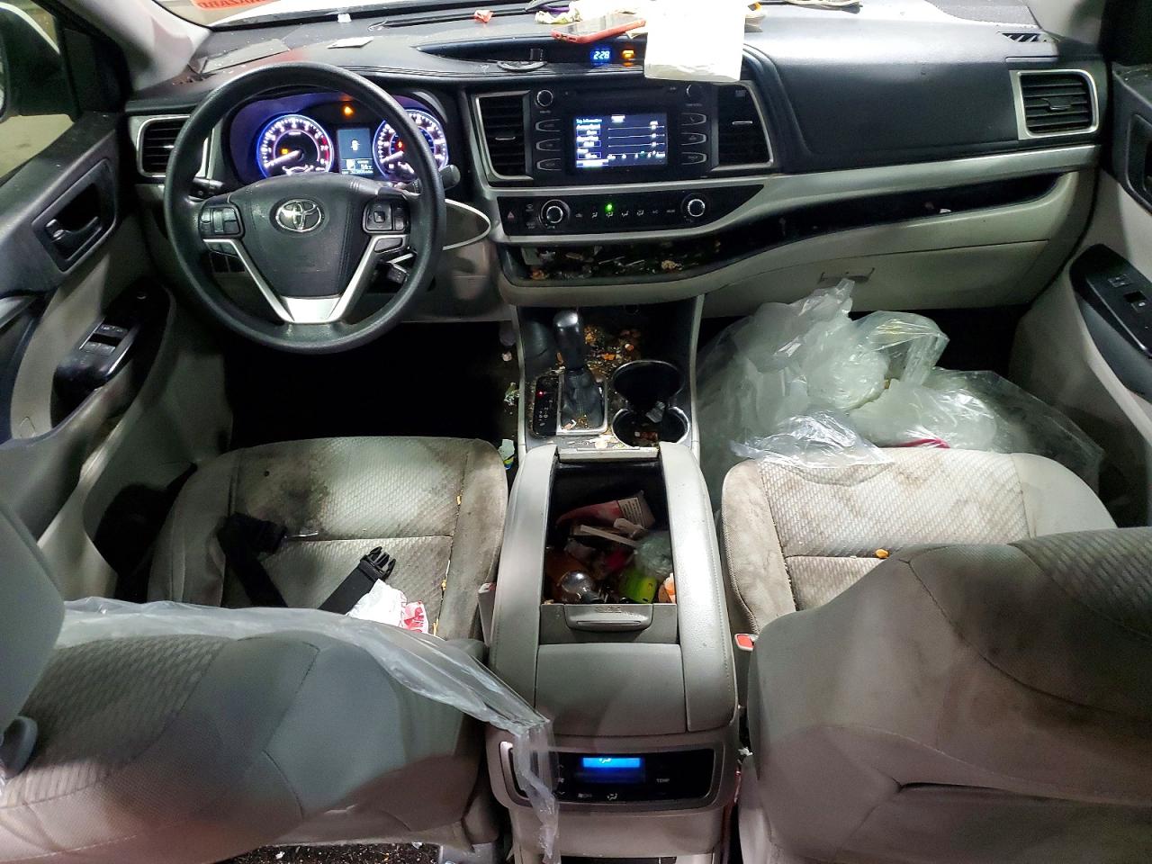Toyota Highlander Le