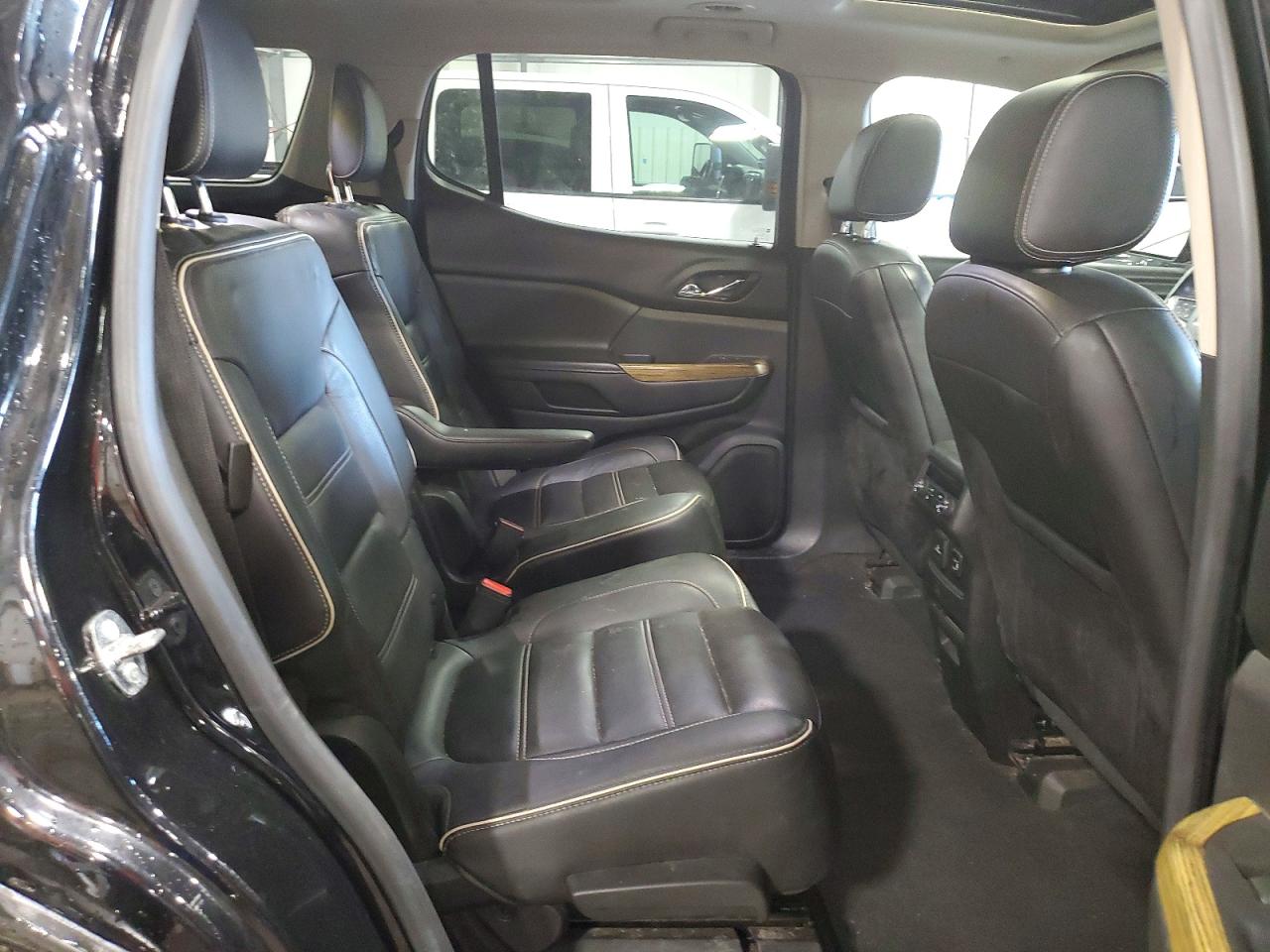 GMC Acadia Denali