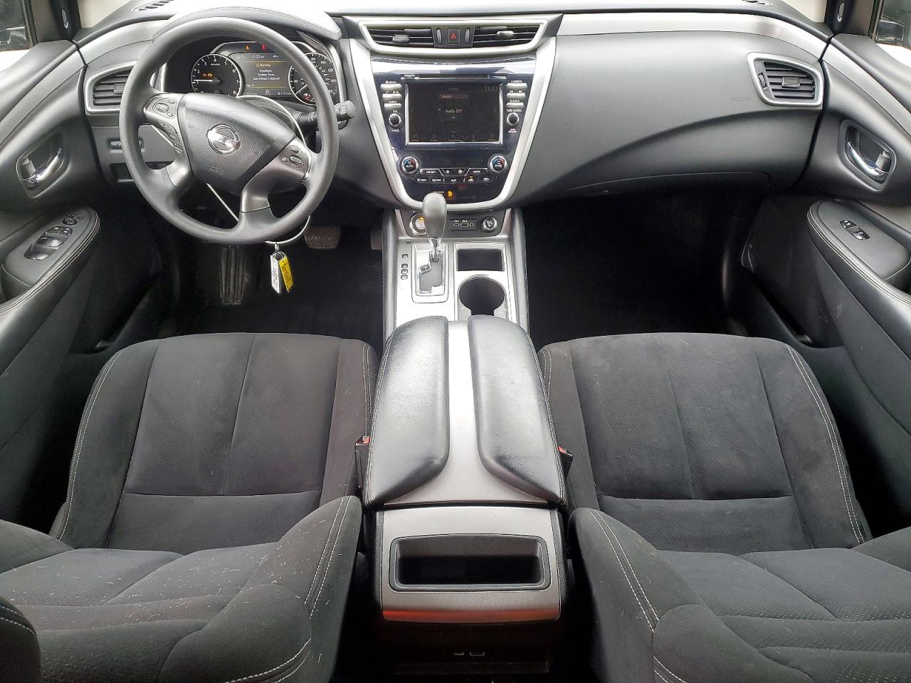 Nissan Murano S