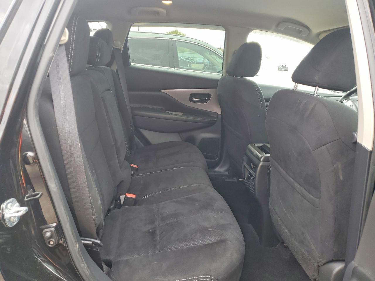 Nissan Murano S