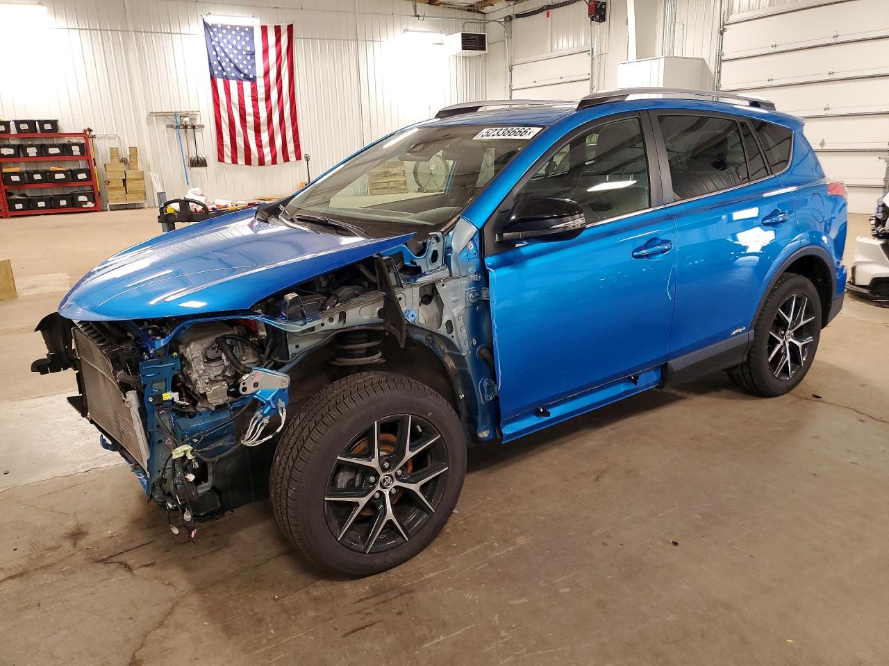 Salvage Toyota RAV4 Image