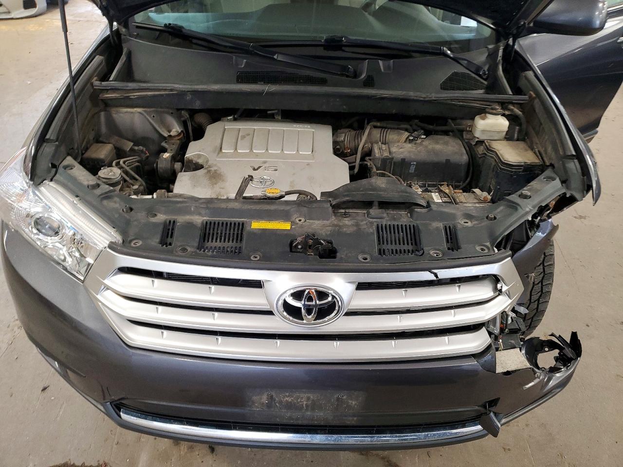 Toyota Highlander Base