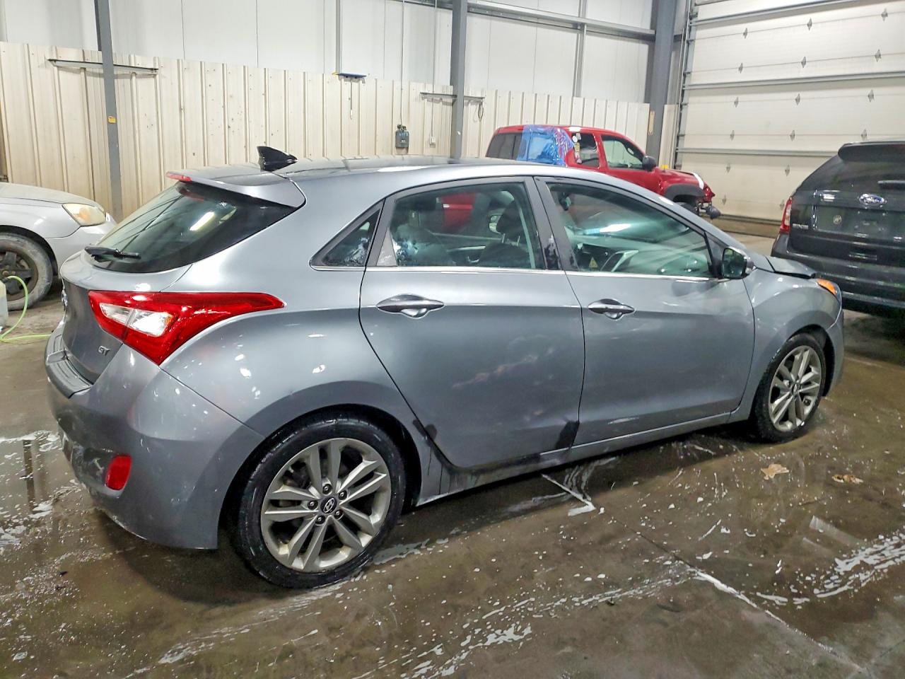 Hyundai ELANTRA Base
