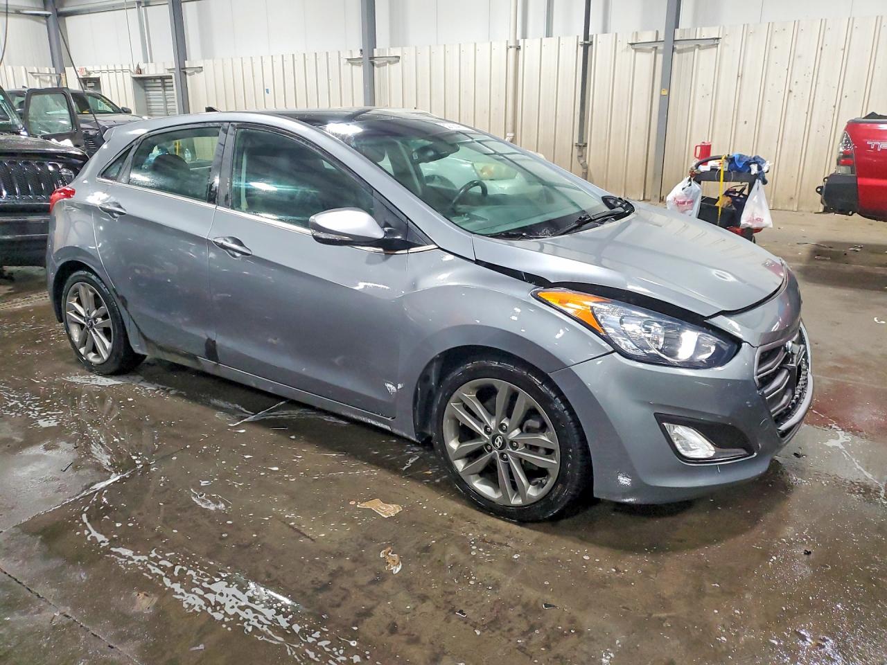 Hyundai ELANTRA Base