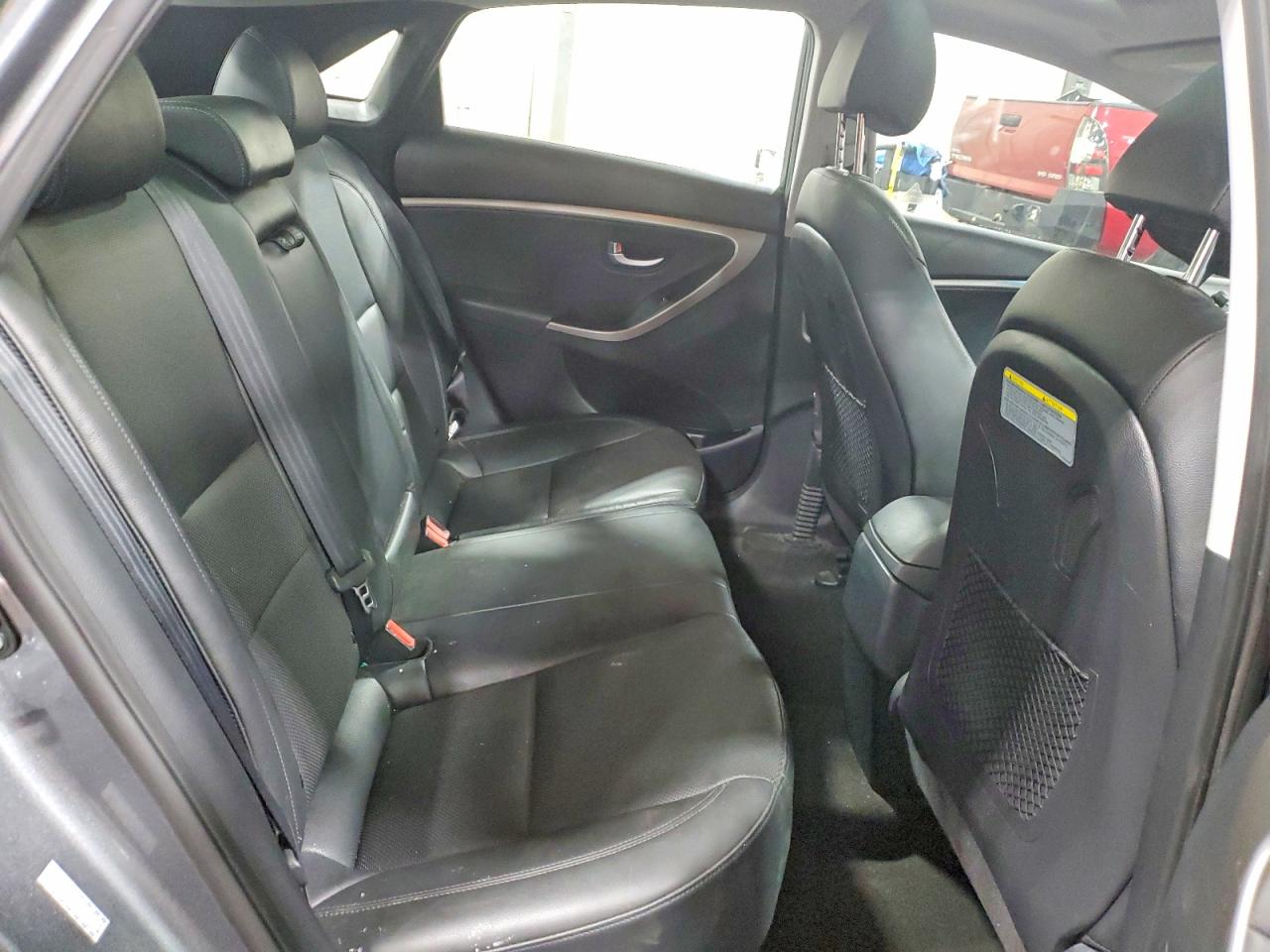 Hyundai ELANTRA Base