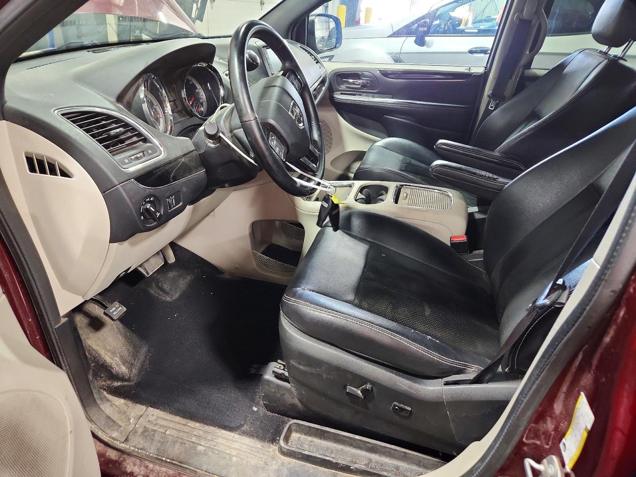 Dodge Caravan Sxt