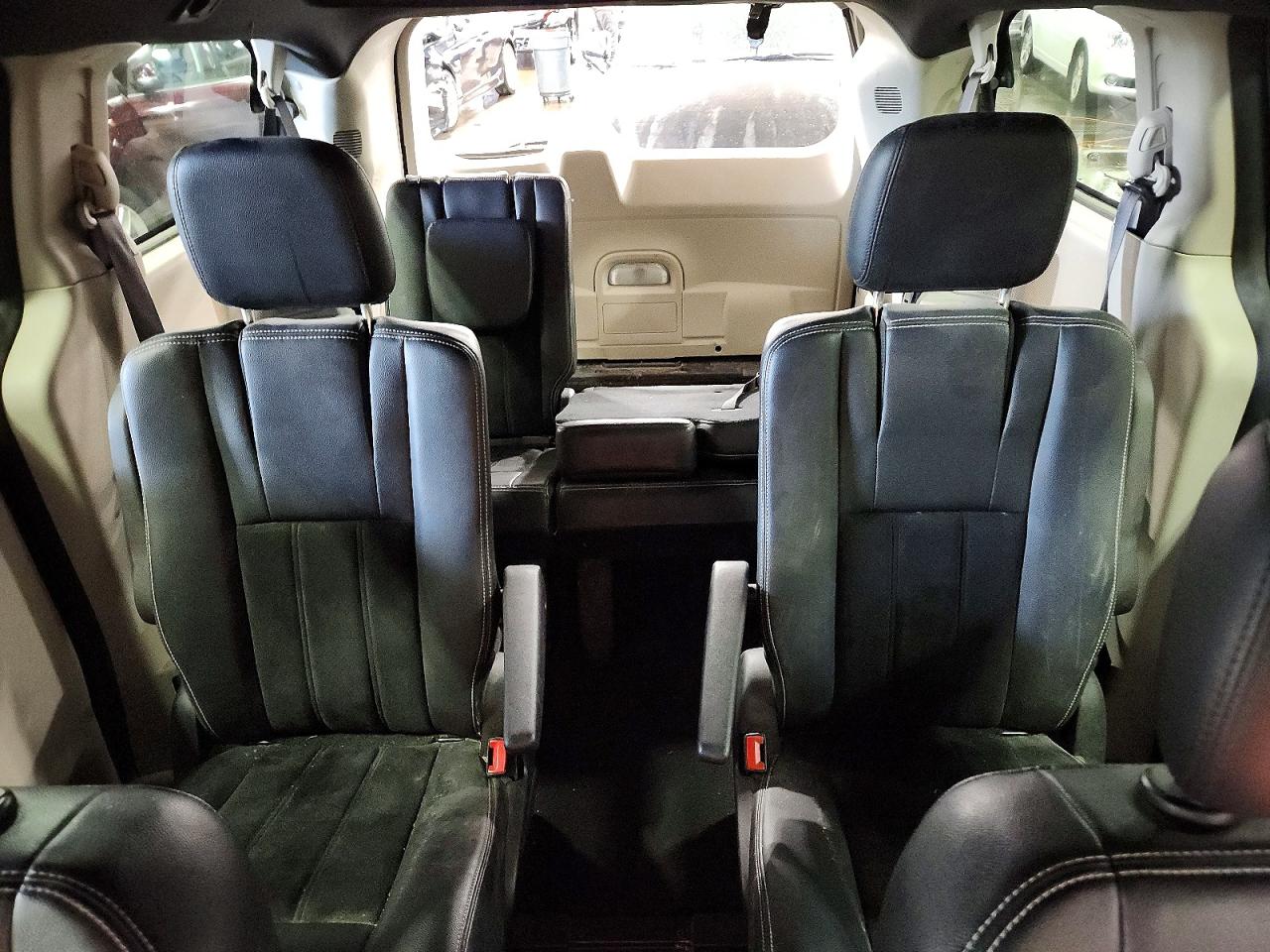 Dodge Caravan Sxt