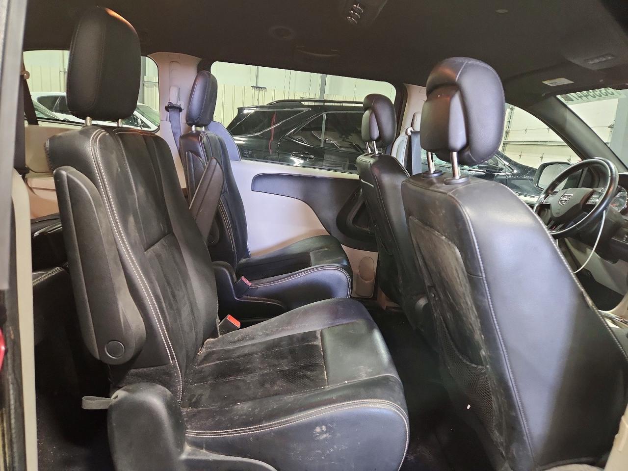 Dodge Caravan Sxt