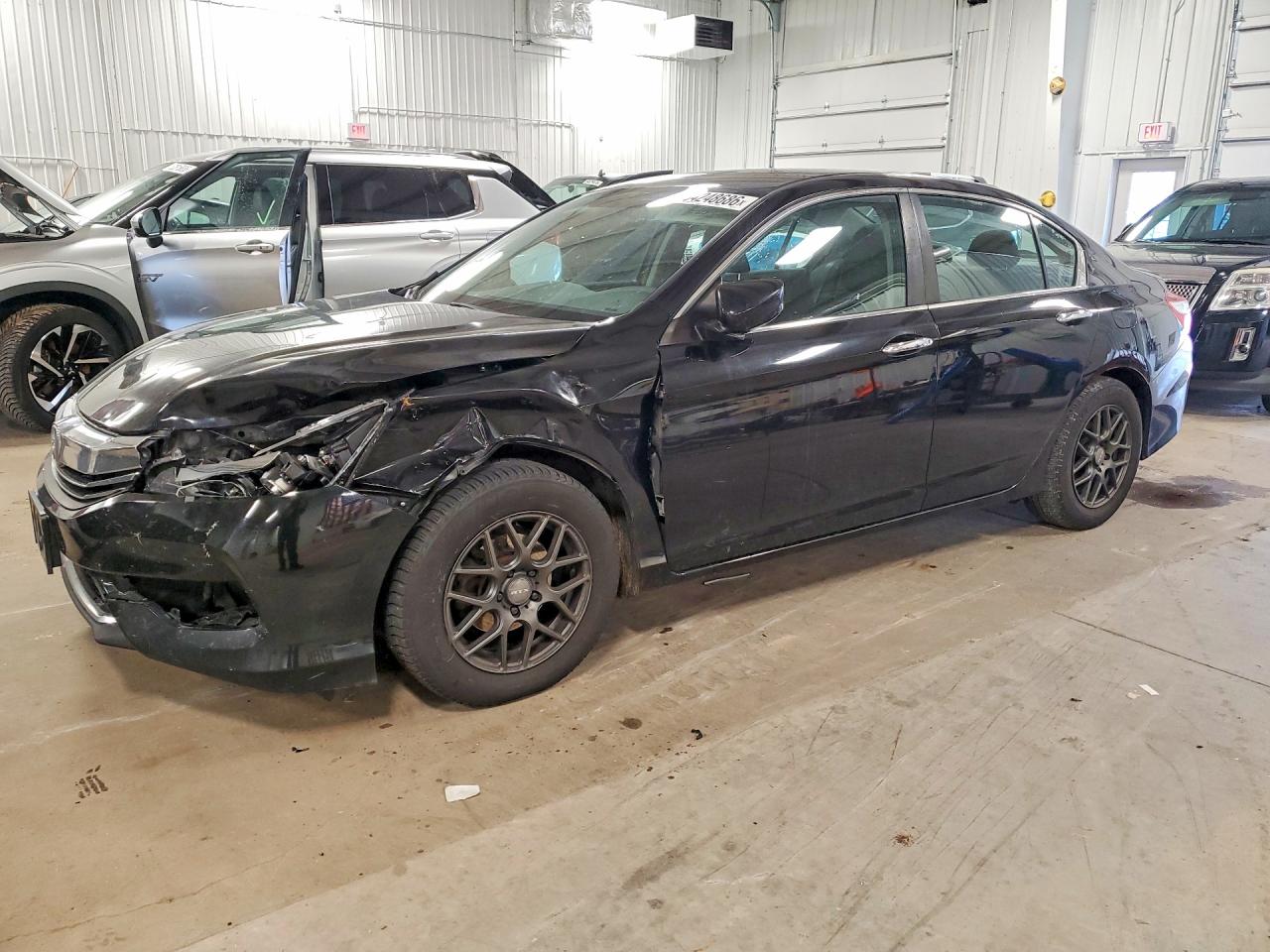 Salvage Honda Accord Image