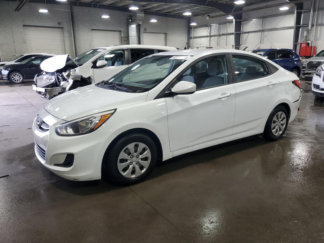 Salvage Hyundai ACCENT Image