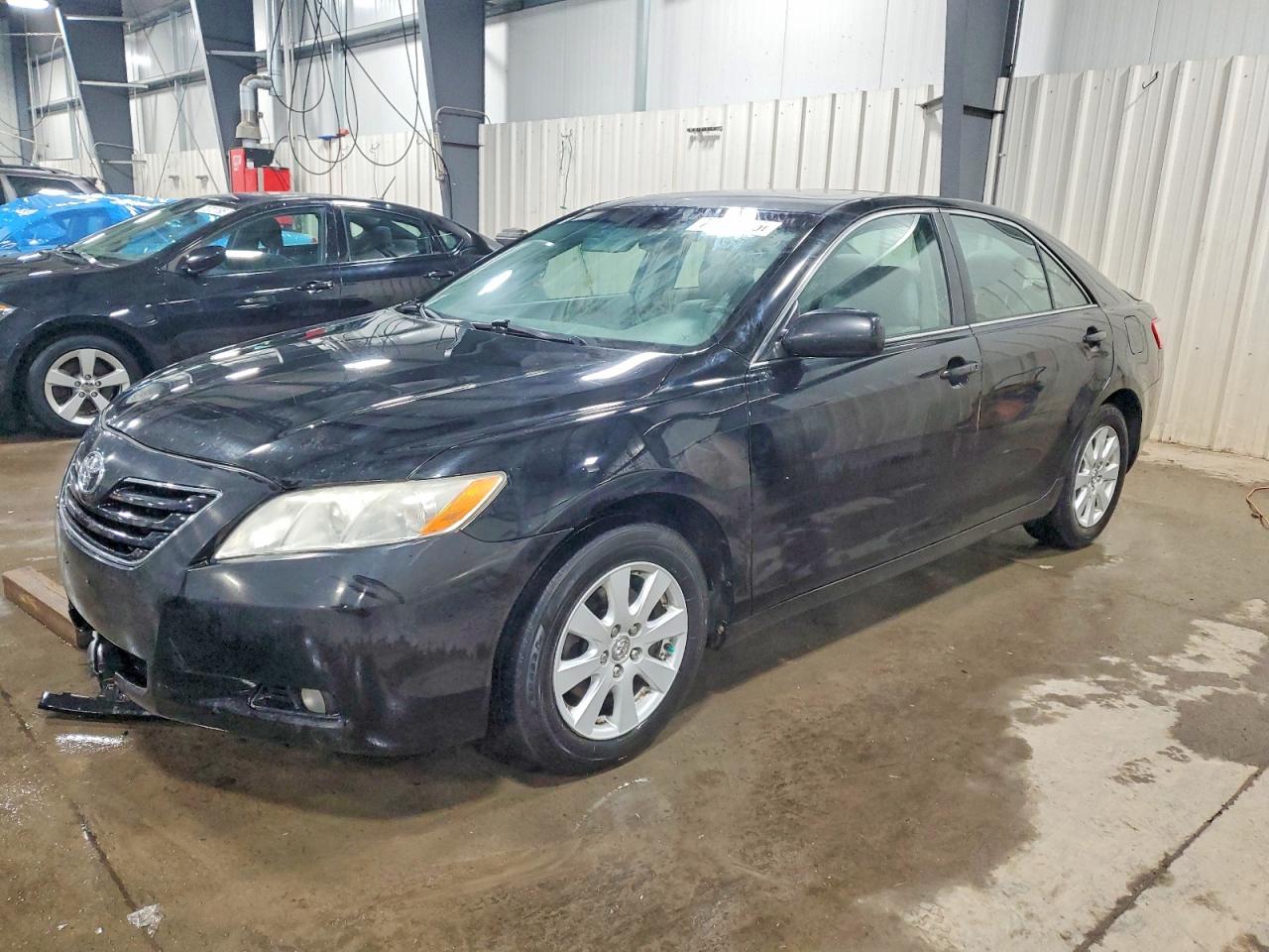 Salvage Toyota Camry Image