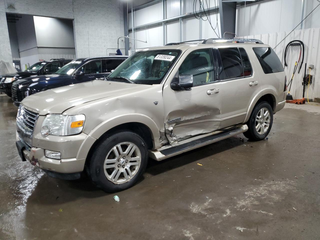 Salvage Ford Explorer Image