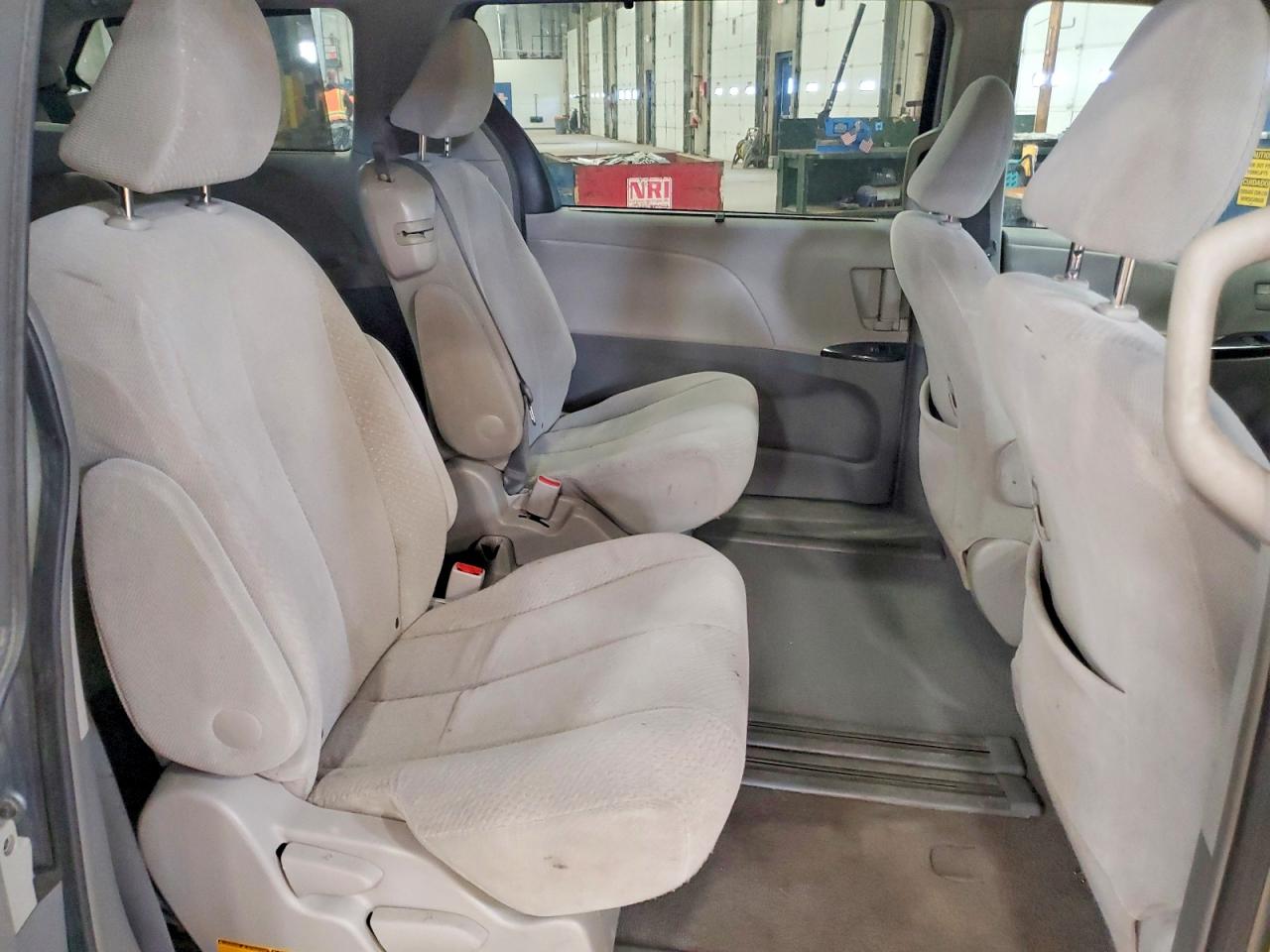 Toyota Sienna Le
