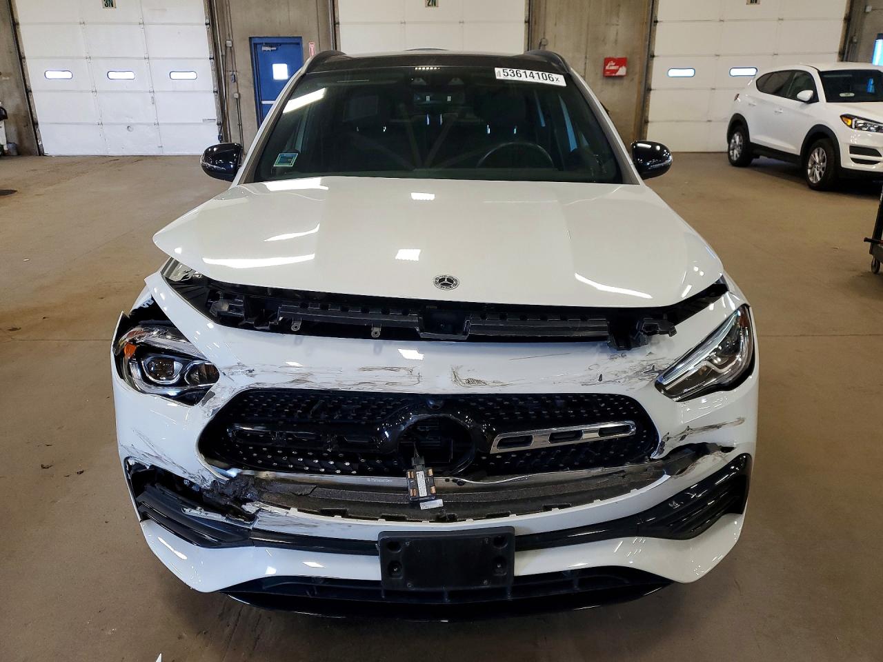 Mercedes-Benz GLA 250 4matic