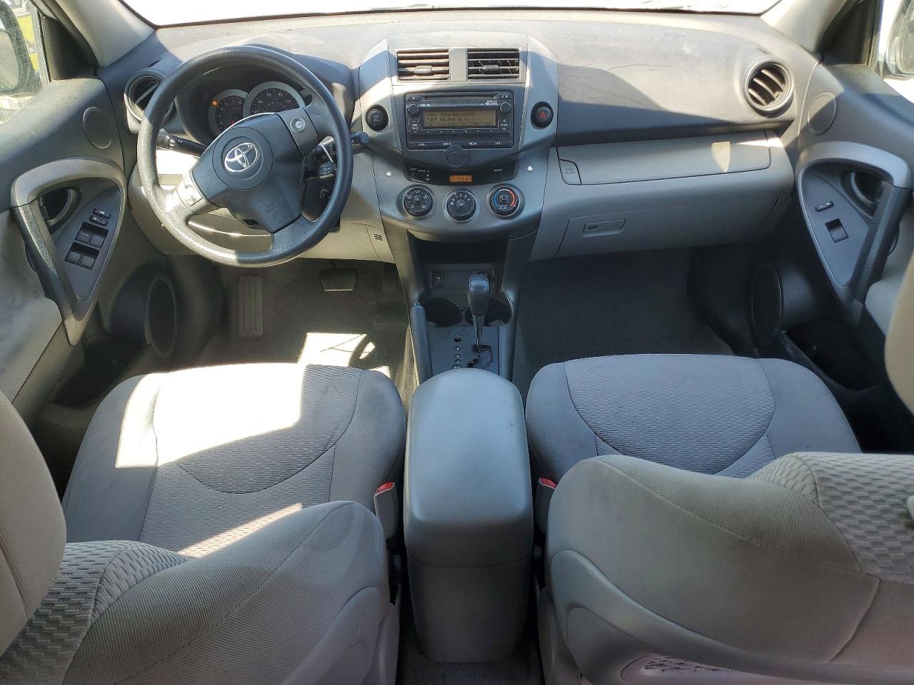 Toyota RAV4 Base