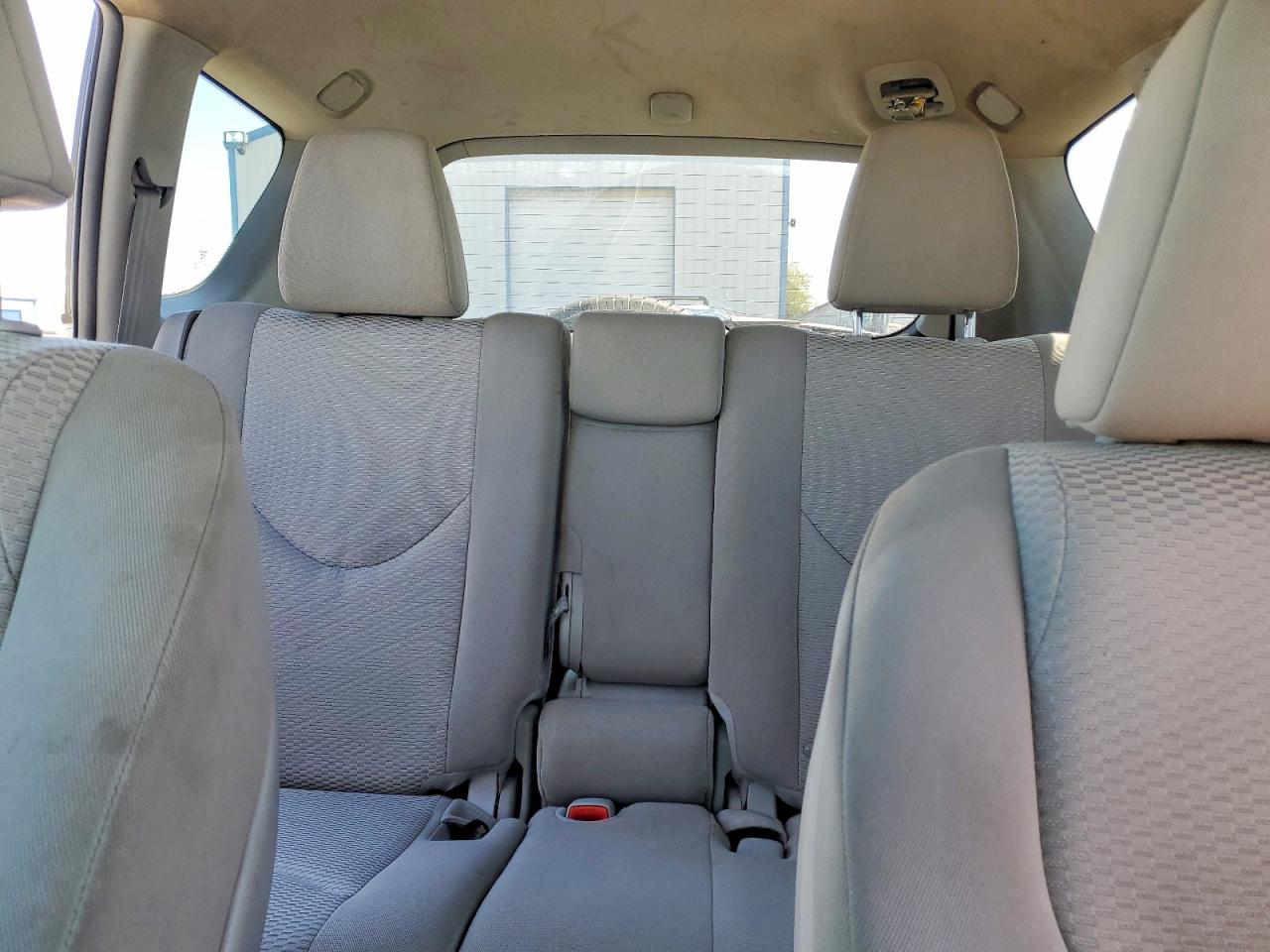 Toyota RAV4 Base