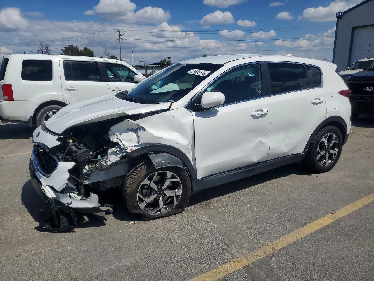 Salvage Kia Sportage Image