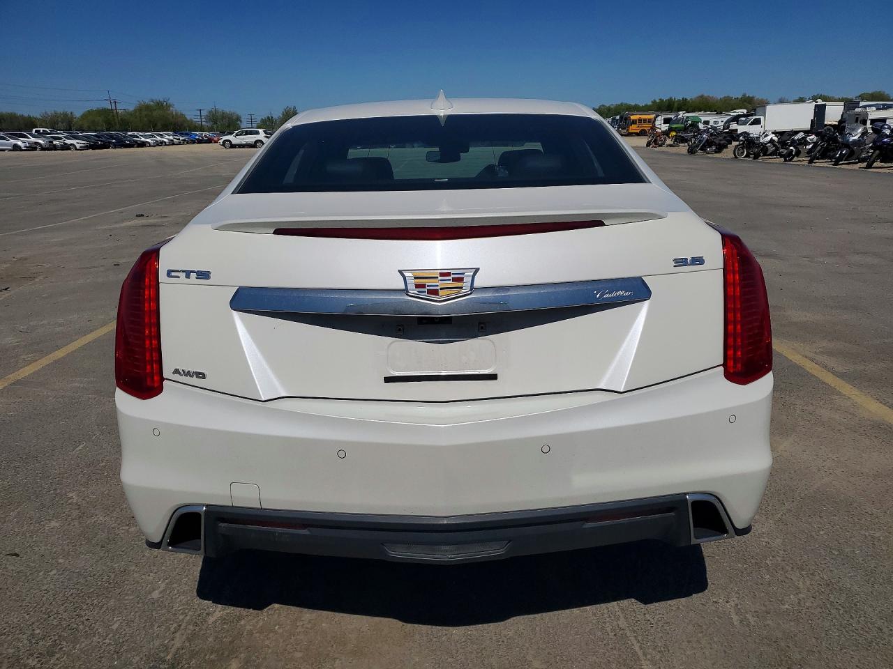 Cadillac CTS Luxury