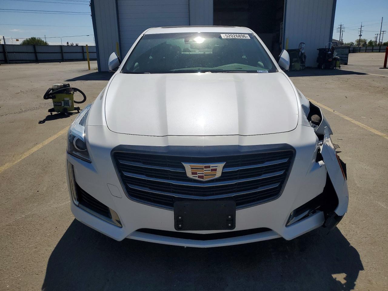 Cadillac CTS Luxury
