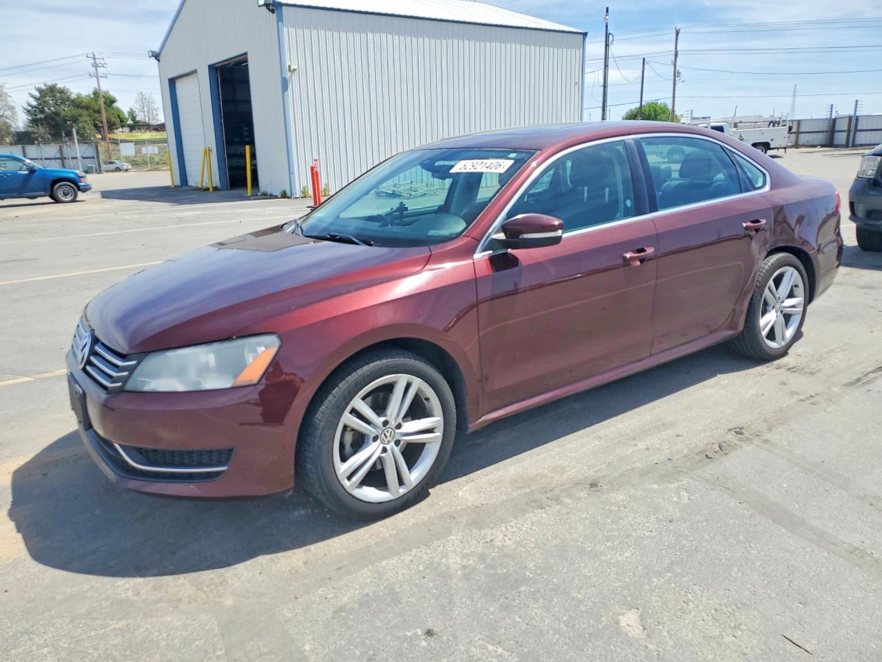 Salvage Volkswagen Passat Image