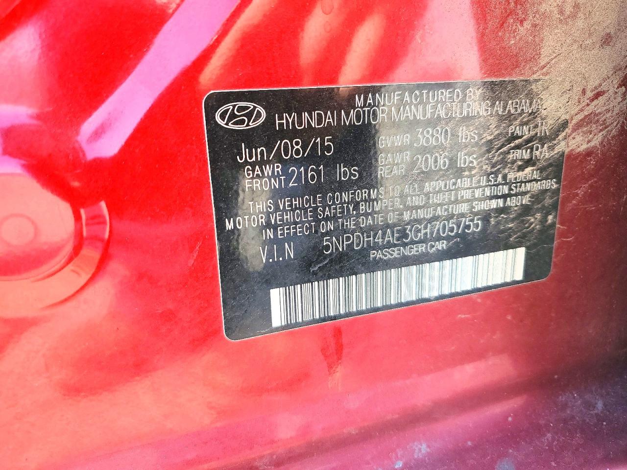 Hyundai ELANTRA