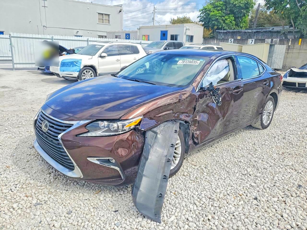 Salvage Lexus Es Image