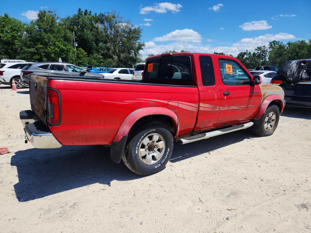 Nissan Frontier Xe Desert Runner