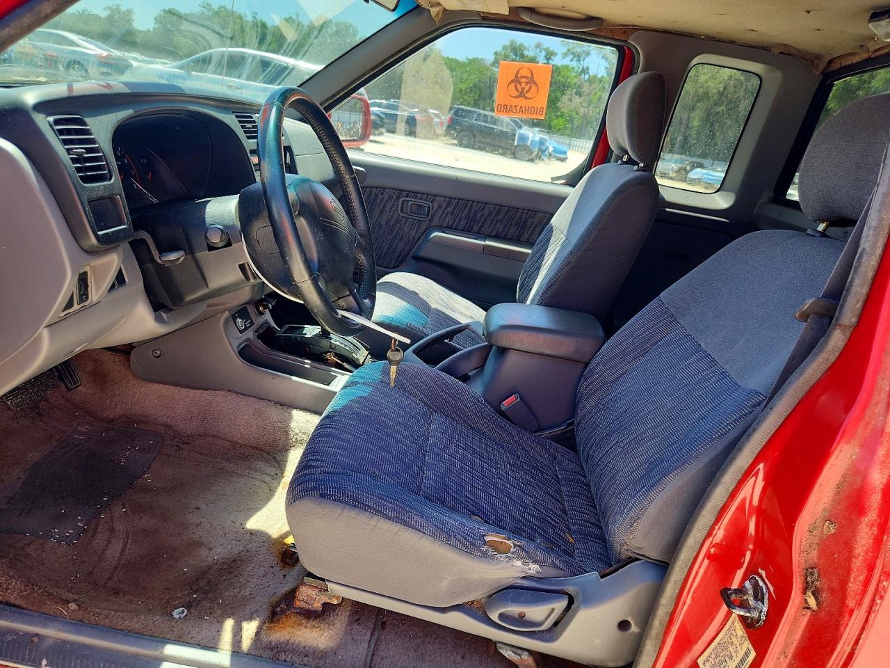Nissan Frontier Xe Desert Runner