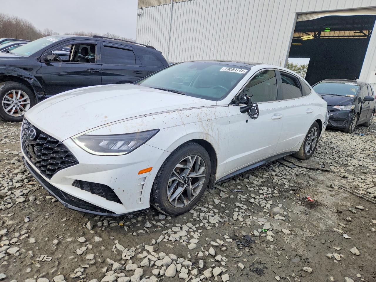 Salvage Hyundai SONATA Image