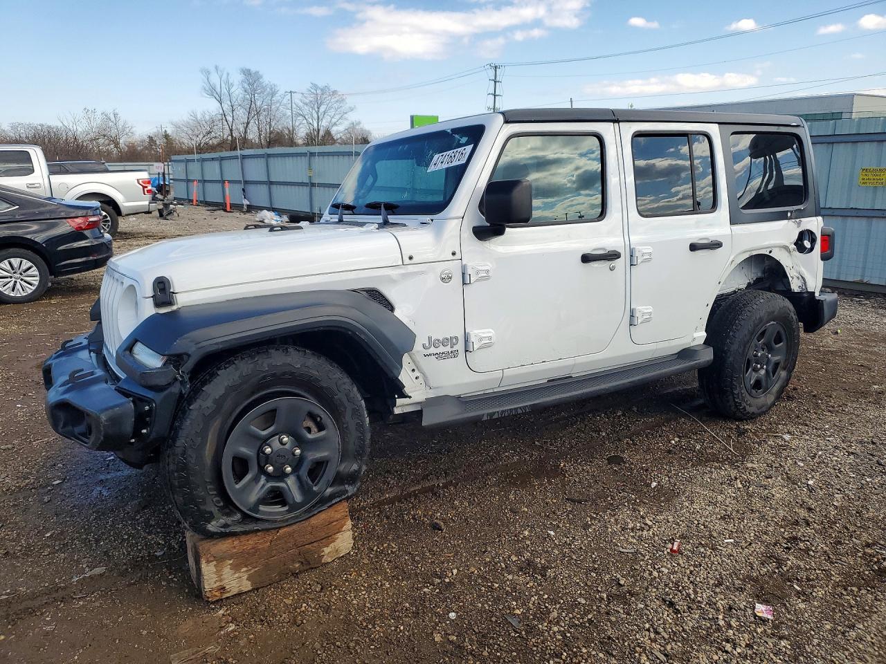 Salvage Jeep Wrangler Image