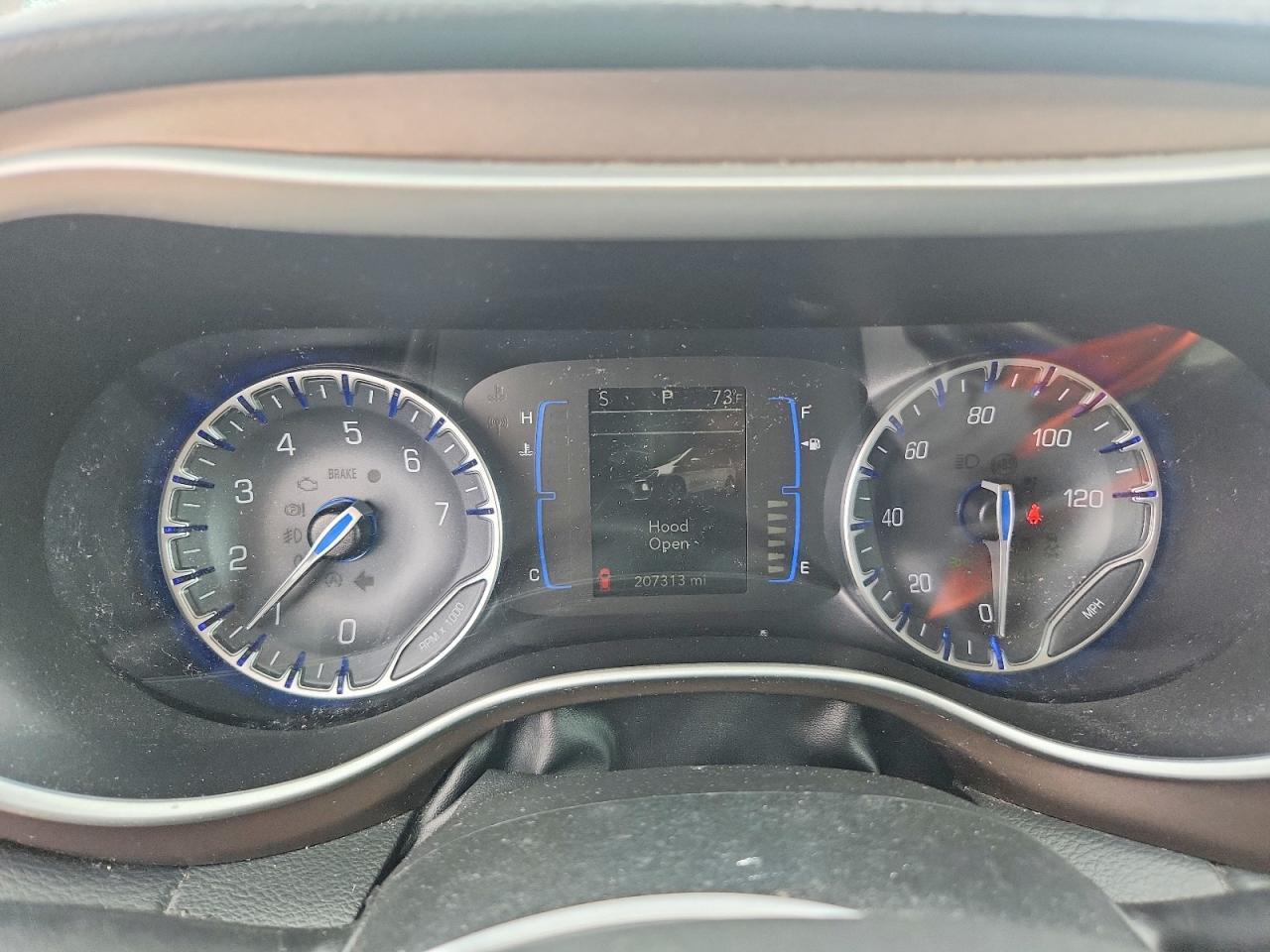 Chrysler Pacifica Touring L