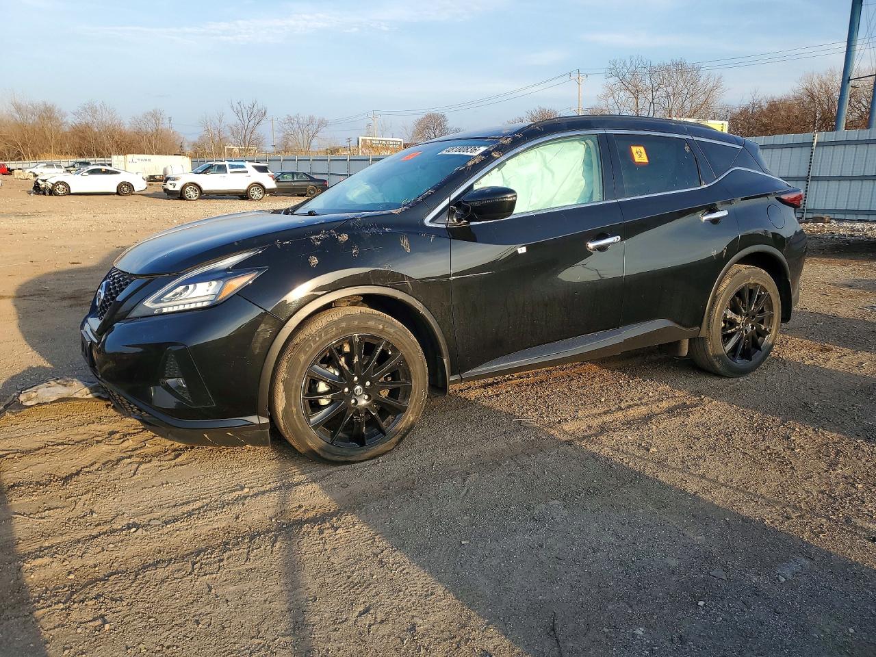 Salvage Nissan Murano Image