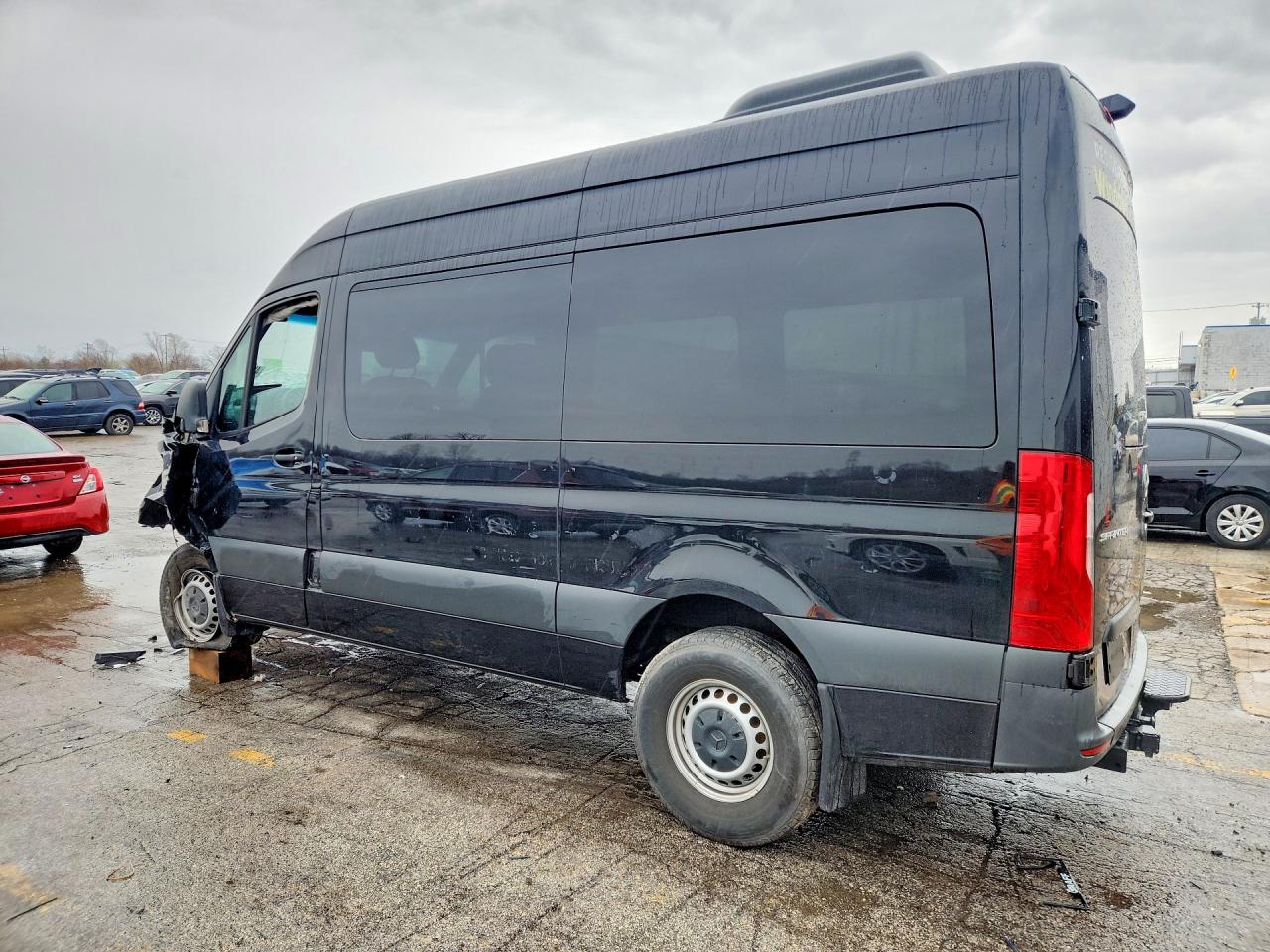 Mercedes-Benz Sprinter 2500